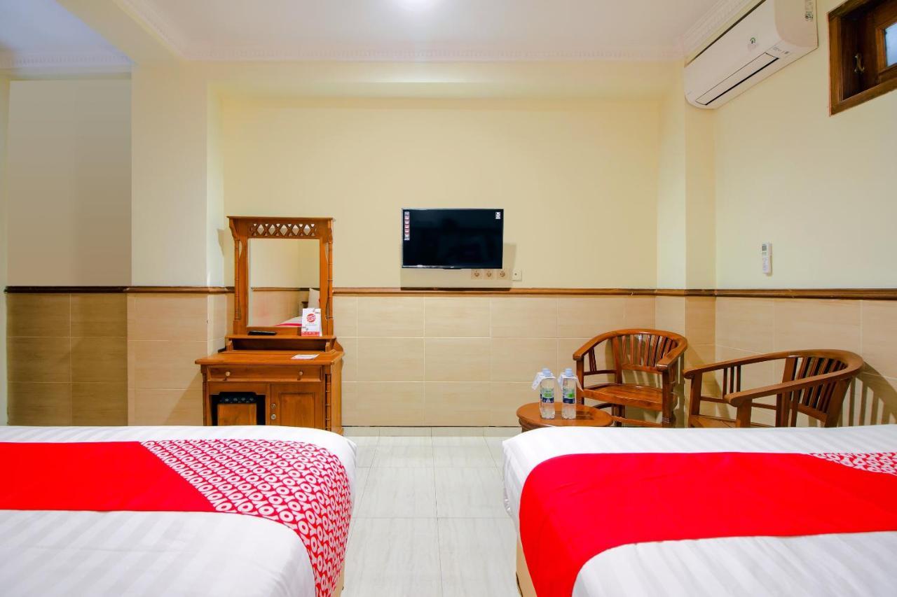 Oyo 1683 Hotel Musafira Syariah Yogyakarta Kültér fotó