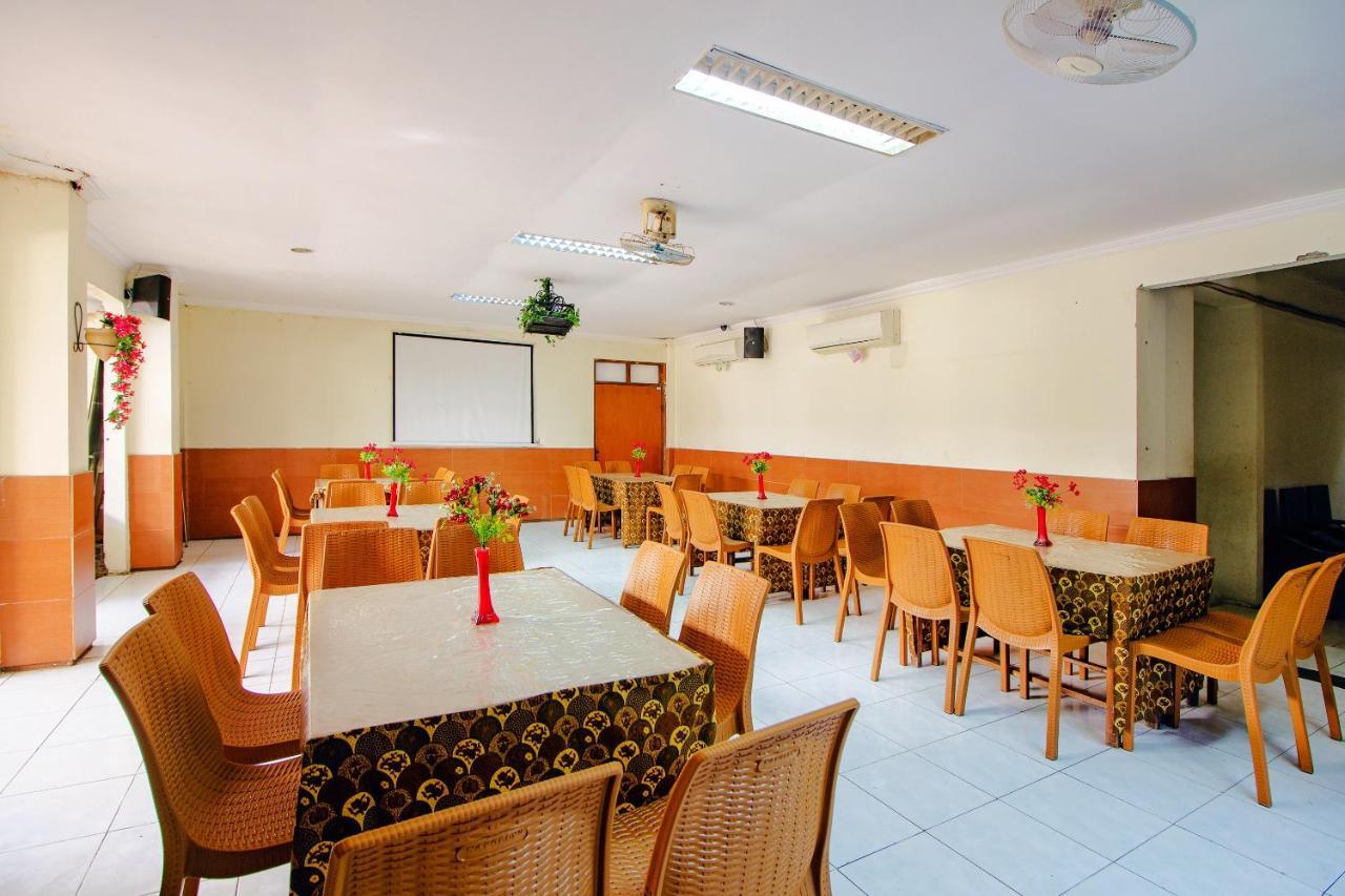 Oyo 1683 Hotel Musafira Syariah Yogyakarta Kültér fotó