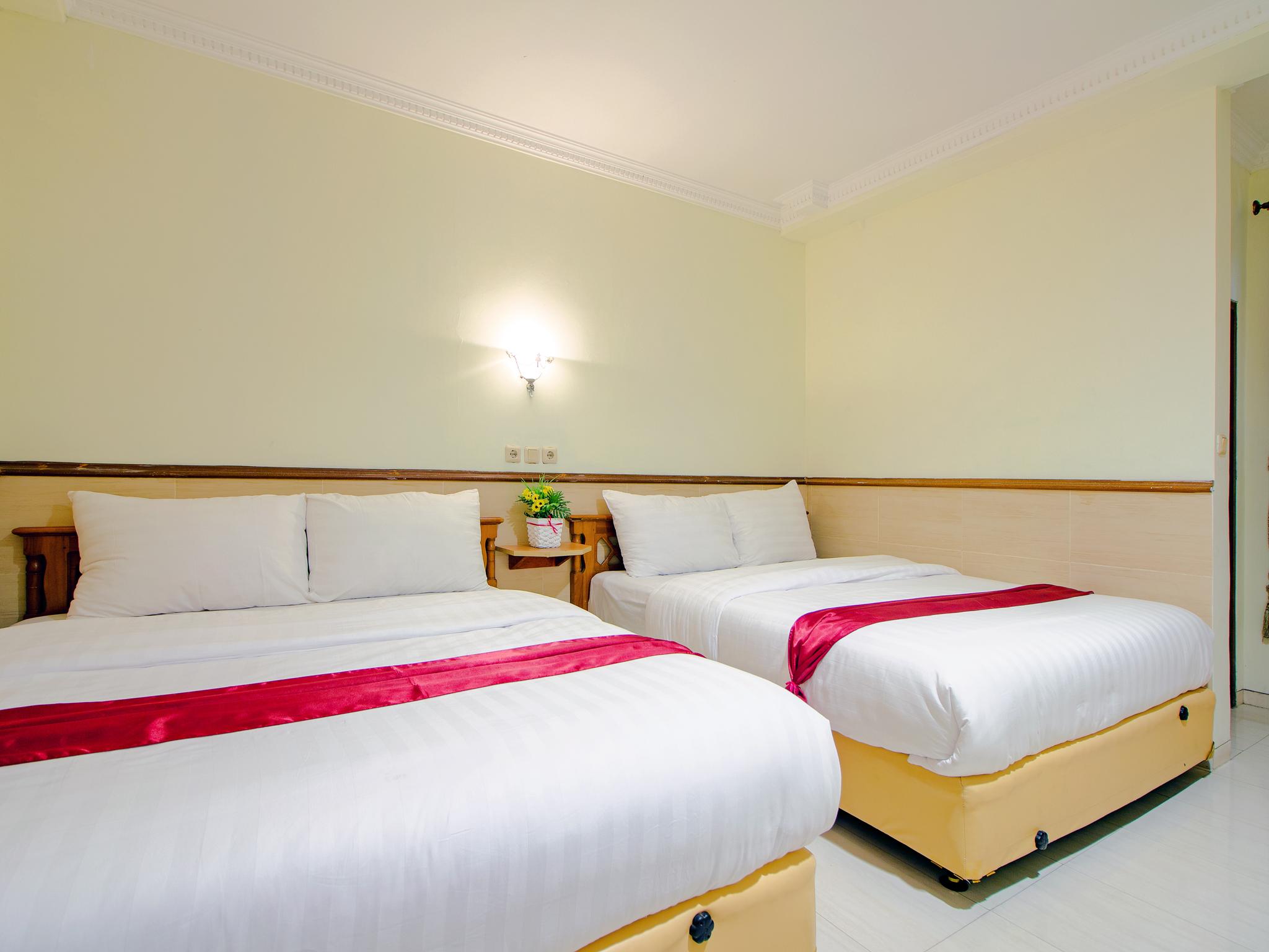 Oyo 1683 Hotel Musafira Syariah Yogyakarta Kültér fotó