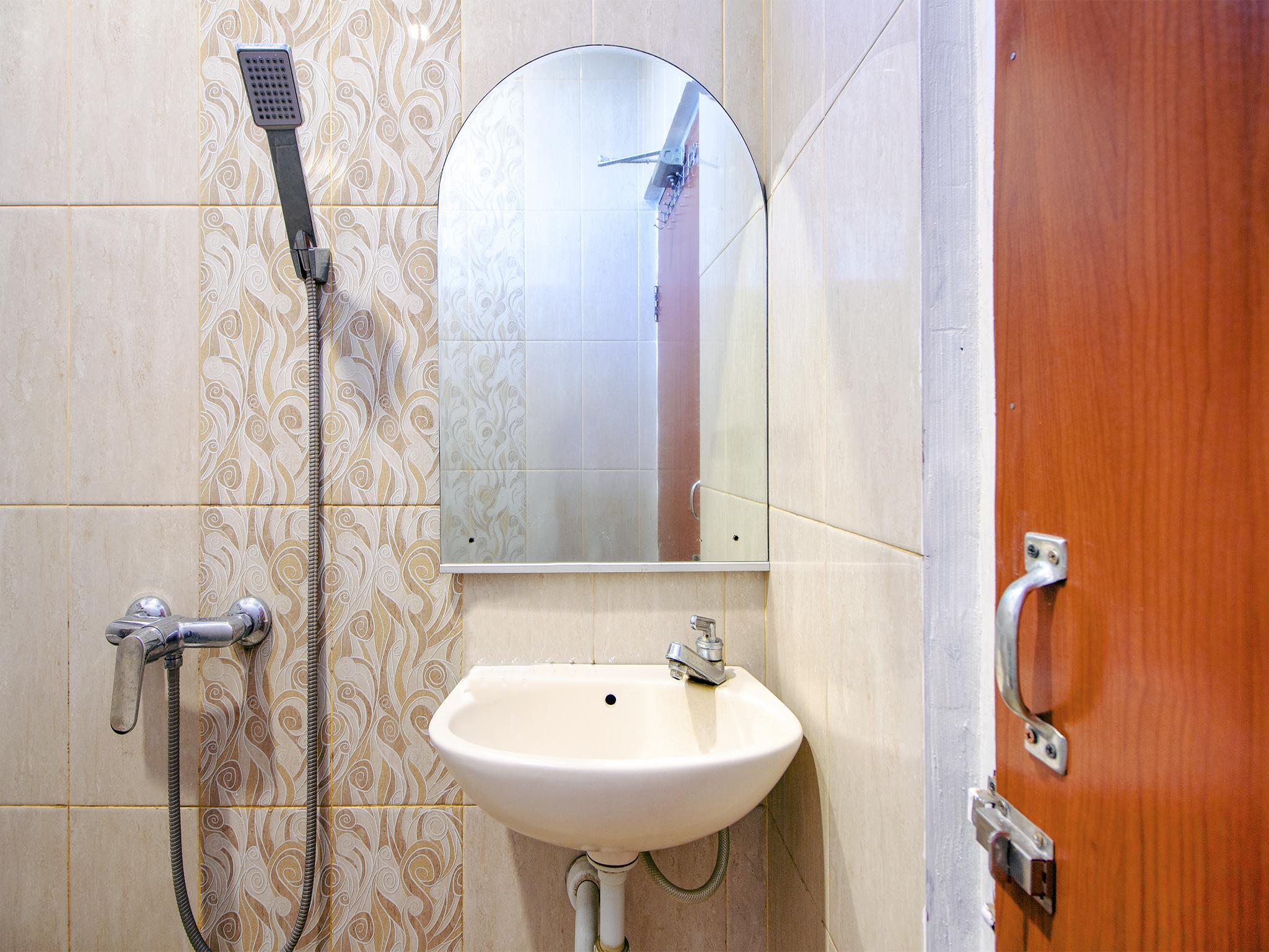 Oyo 1683 Hotel Musafira Syariah Yogyakarta Kültér fotó