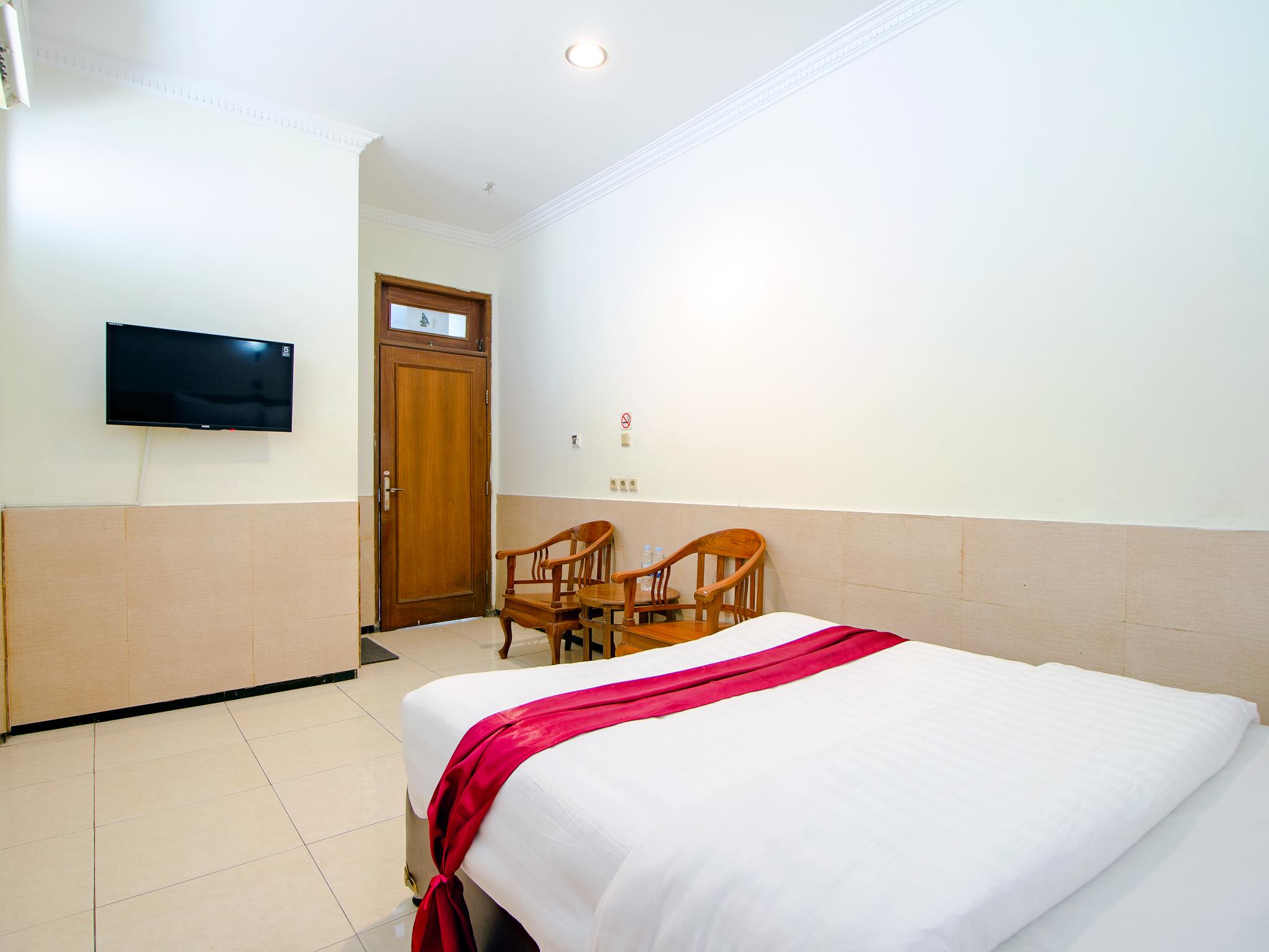Oyo 1683 Hotel Musafira Syariah Yogyakarta Kültér fotó
