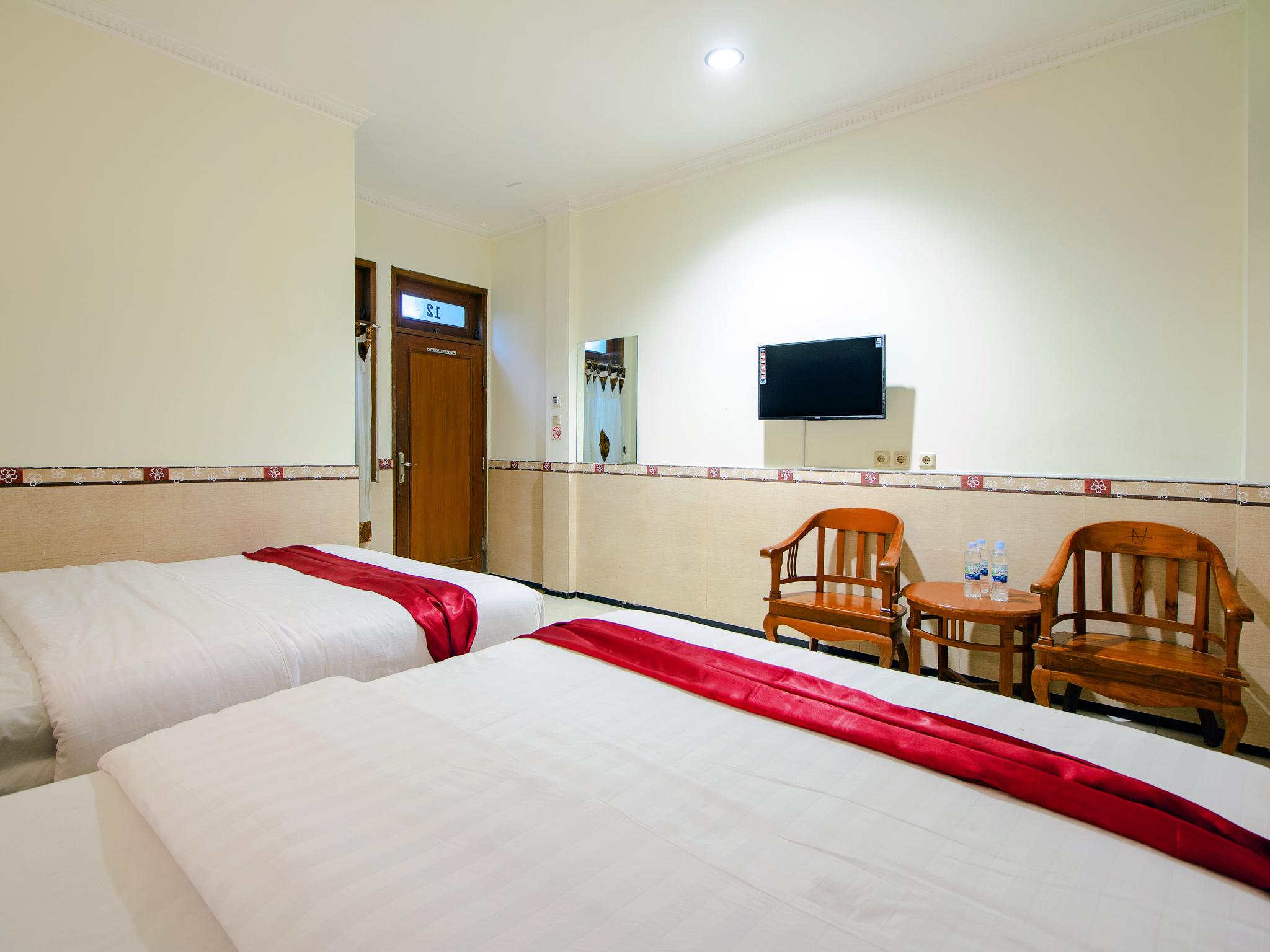 Oyo 1683 Hotel Musafira Syariah Yogyakarta Kültér fotó