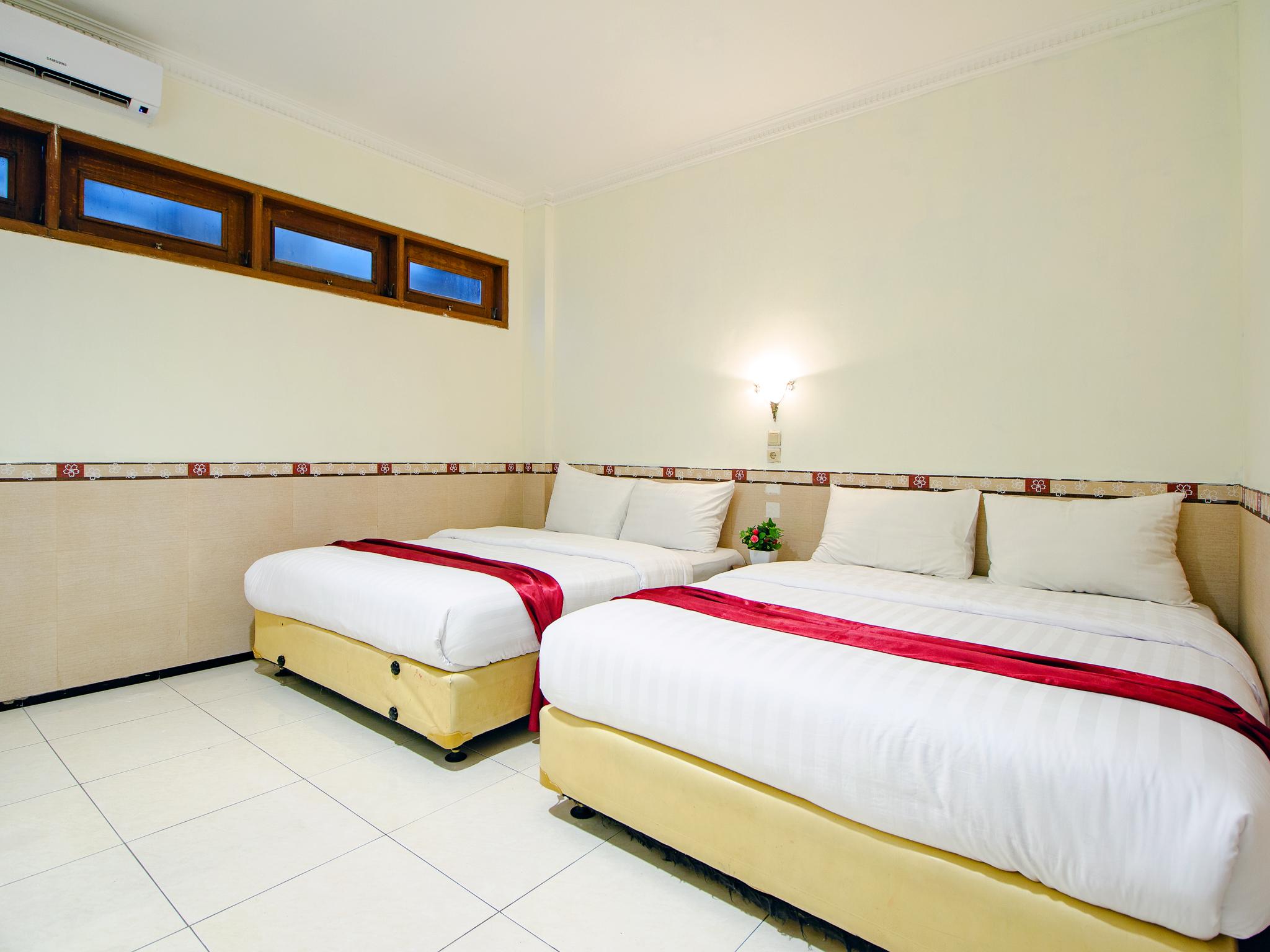 Oyo 1683 Hotel Musafira Syariah Yogyakarta Kültér fotó
