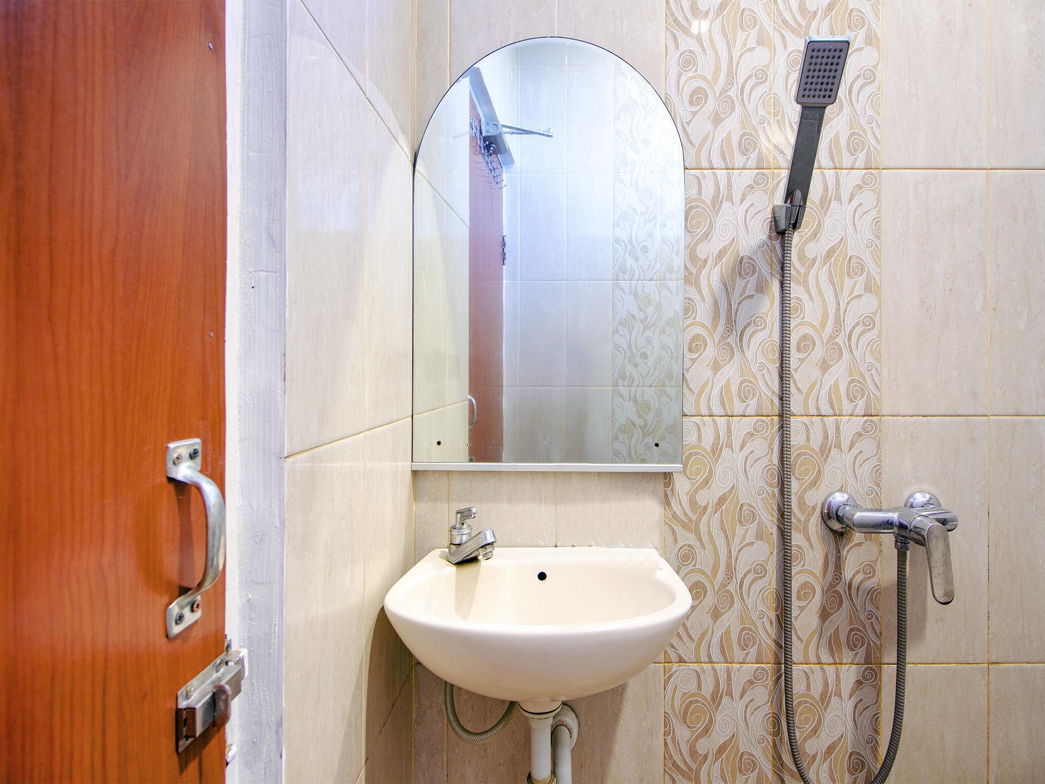 Oyo 1683 Hotel Musafira Syariah Yogyakarta Kültér fotó