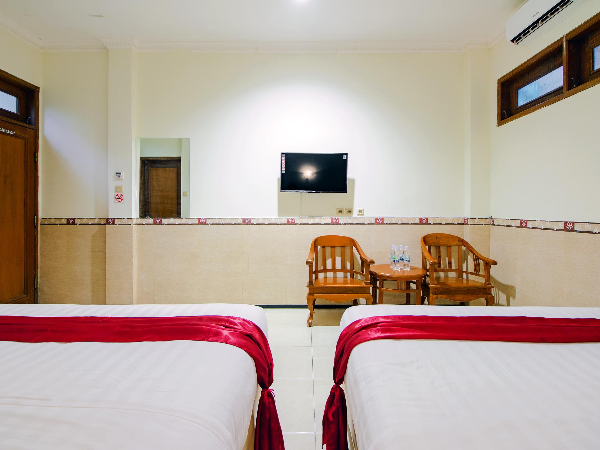 Oyo 1683 Hotel Musafira Syariah Yogyakarta Kültér fotó