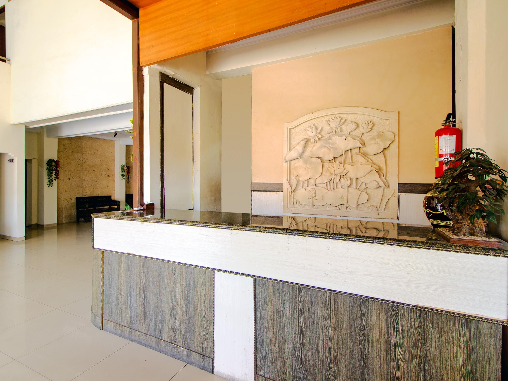 Oyo 1683 Hotel Musafira Syariah Yogyakarta Kültér fotó