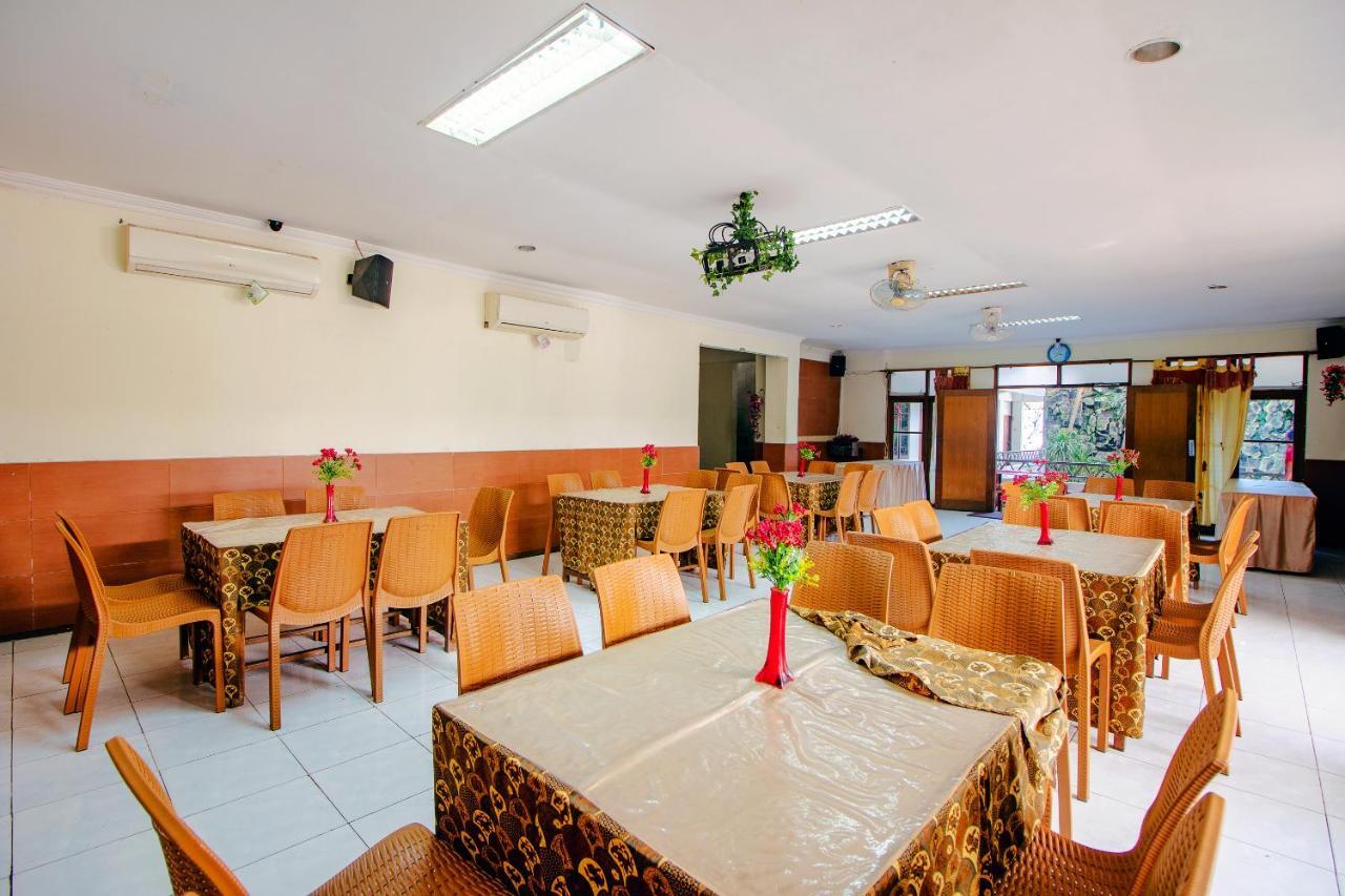 Oyo 1683 Hotel Musafira Syariah Yogyakarta Kültér fotó